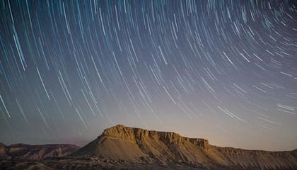 开云体育-澳大利亚男篮鏖战灰熊欧文全场制霸引爆赛场热潮