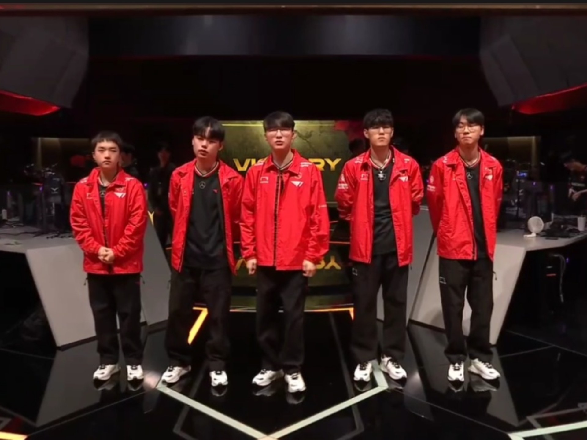 开云体育入口-T1碾压KT，Scout线上压制力十足焦点之战小组赛，留下经典瞬间