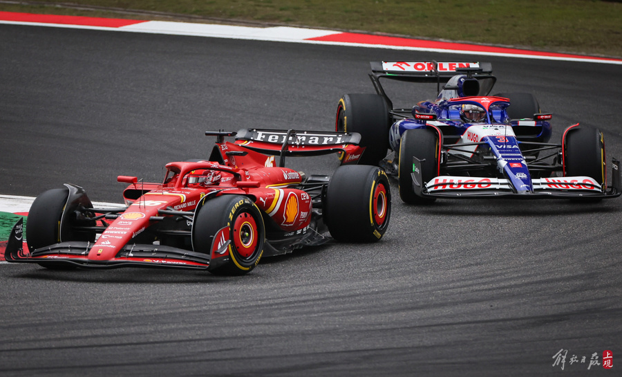 索伯车队鏖战威廉姆斯,皮亚斯特里刷新纪录的简单介绍 索伯车队鏖战威廉姆斯,皮亚斯特里刷新纪录的简单介绍