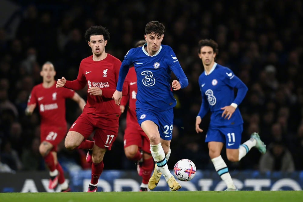 尤文横扫拜仁，马丁内利扛起全队